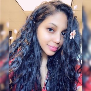 Meet your Posher, Sadia